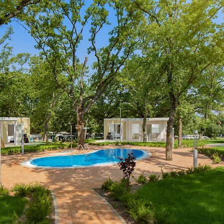 Camping Ulika Mobile Homes - Naturist Cervar-Porat Exterior photo